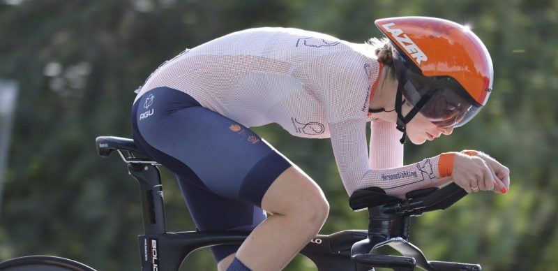 Fee Knaven en Michiel Mouris snellen naar tijdrittitels bij de junioren