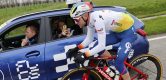 Sandy Dujardin zegeviert in het veld: TotalEnergies-renner primus in eerste manche Coupe de France