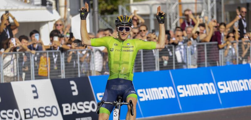 Tegenslag voor Matej Mohoric richting WK gravel: titelverdediger mist generale repetitie door val