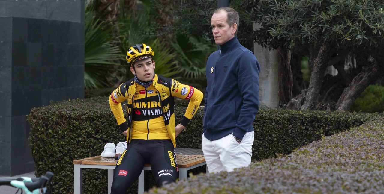 Richard Plugge: “Jumbo-Visma beslist in december over Giro-start Wout van Aert”  