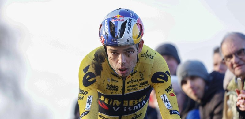 Wout van Aert pakt het deze winter anders aan: “Blok van vorig jaar was te lang”