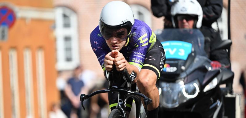 Lotto Dstny vist jonge Logan Currie op bij Bolton Equities Black Spoke