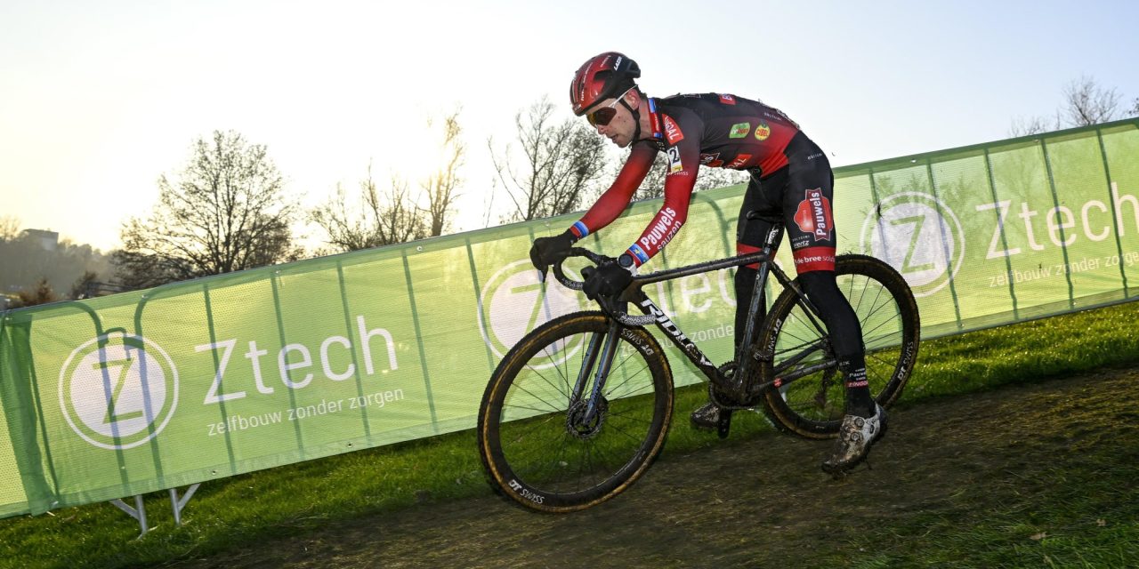 Eli Iserbyt wint niet in Boom, maar loopt wel verder uit in Superprestige