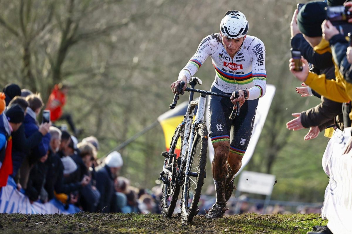 Mannen gingen ruim over het uur in Gavere: “Dat heeft toch een impact, zeker op zo’n zwaar parcours”