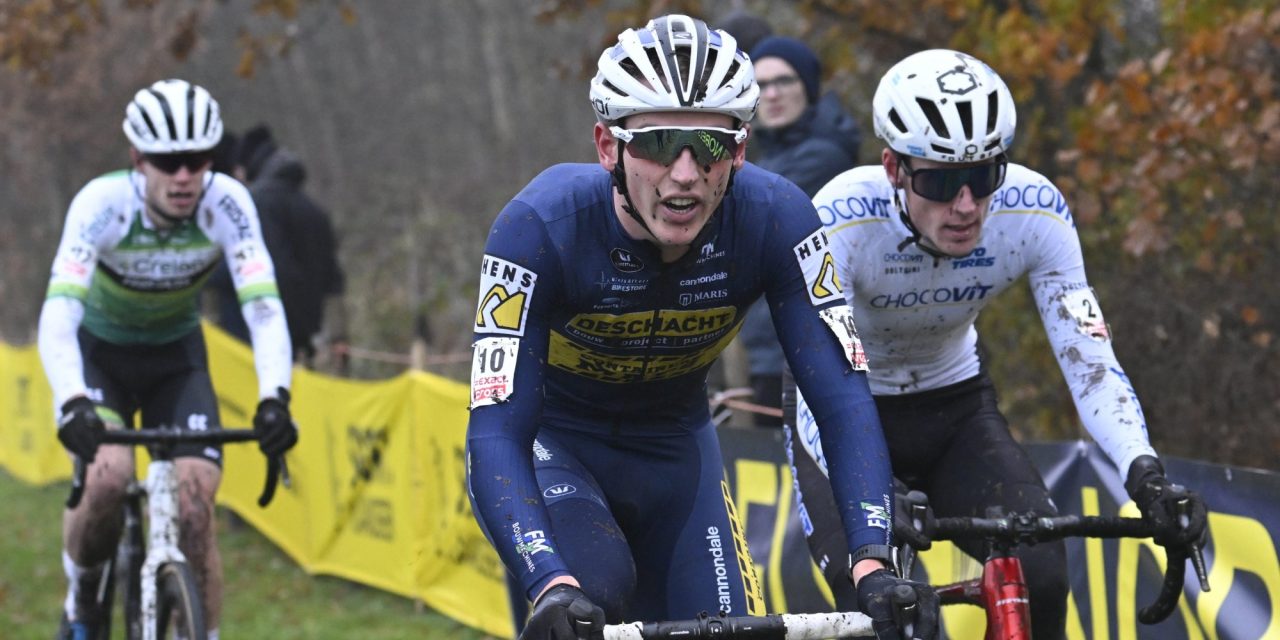 Victor Van de Putte verslaat Jente Michels in GP Sven Nys