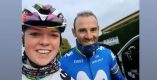 ‘Fangirl’ Fem van Empel maakt tijdens trainingsrit selfie met Alejandro Valverde