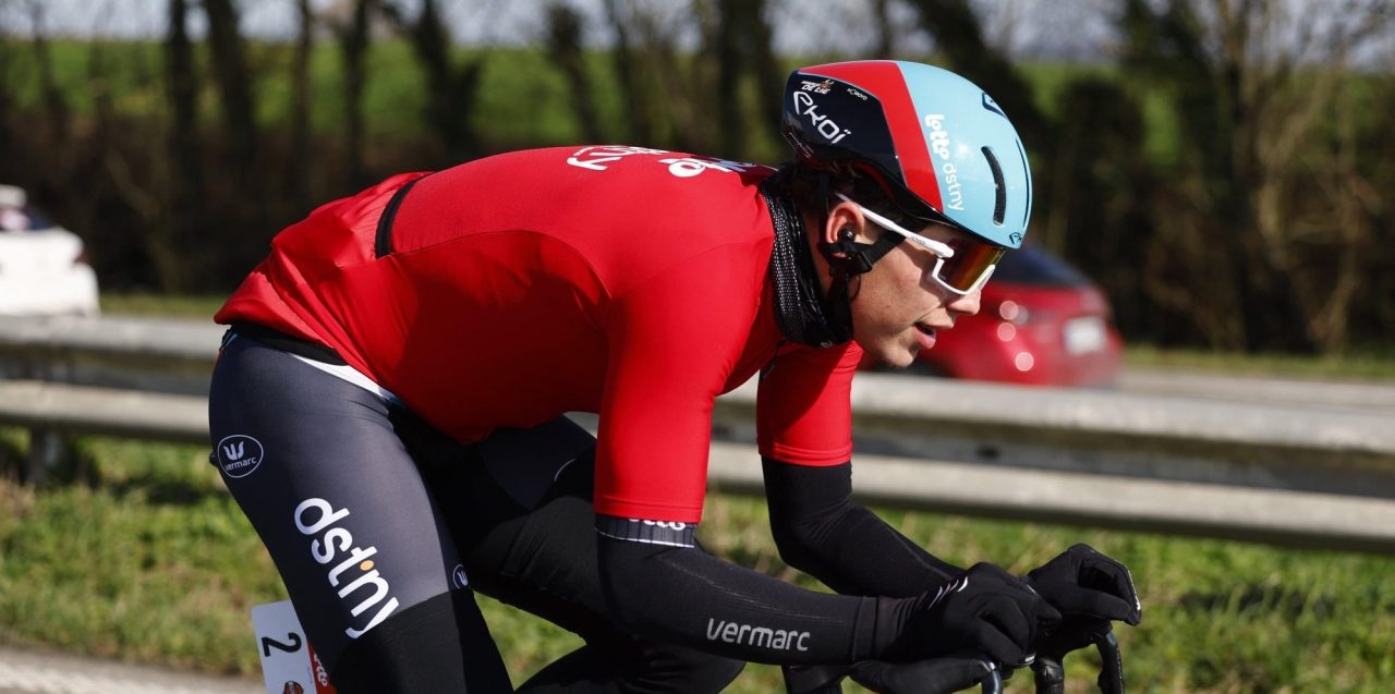 Arnaud De Lie reageert na val in Le Samyn: Ik ga niet in de fout