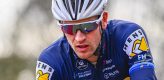 Toon Aerts (2e) en Eli Iserbyt (3e) moeten meerdere erkennen in Laurens Sweeck