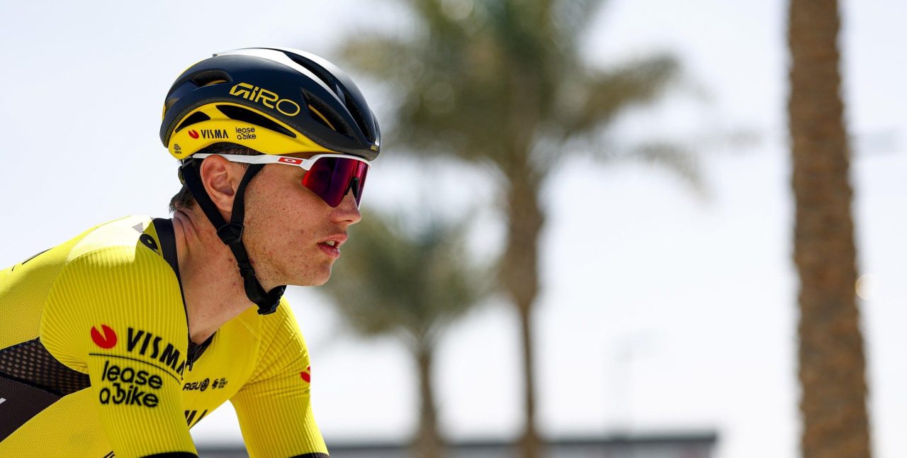 Olav Kooij speelt bijrol in eerste sprint UAE Tour: “Komen gelukkig nog kansen”