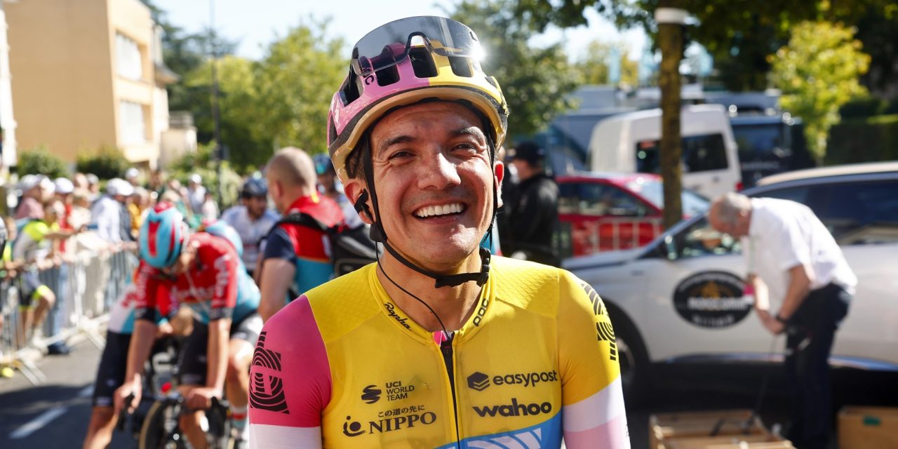 Richard Carapaz soleert naar zege op monsterklim in Tour Colombia