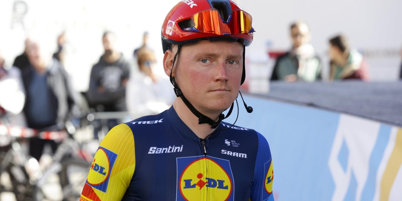 Sam Oomen moet opgeven na valpartij op knie in Volta ao Algarve