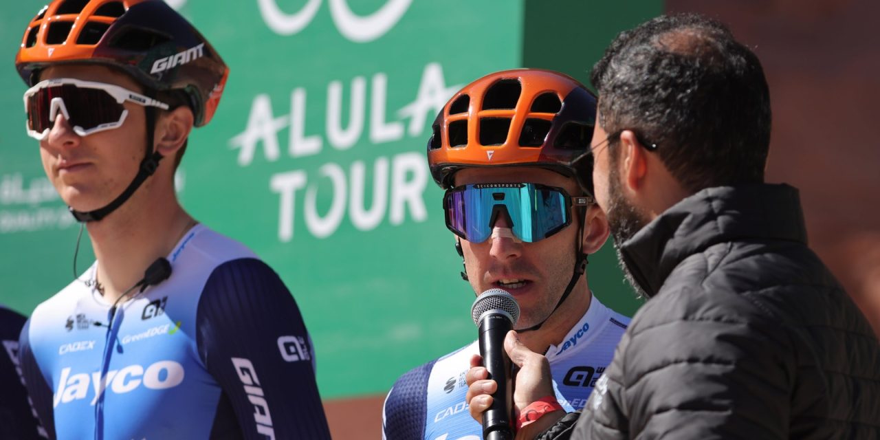 Simon Yates boekt belangrijke zege voor Jayco AlUla: “Was wel wat nerveus”