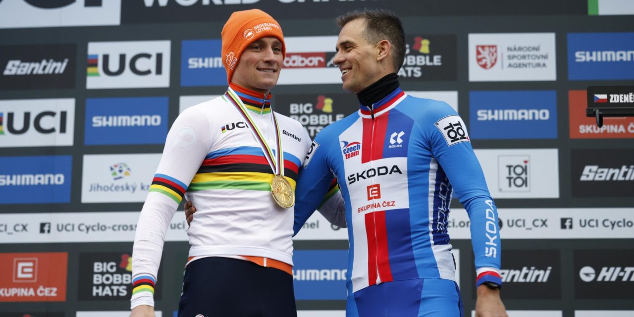 Stybar bij afscheid in Tábor gehuldigd samen met wereldkampioen Van der Poel: Heel emotionele week