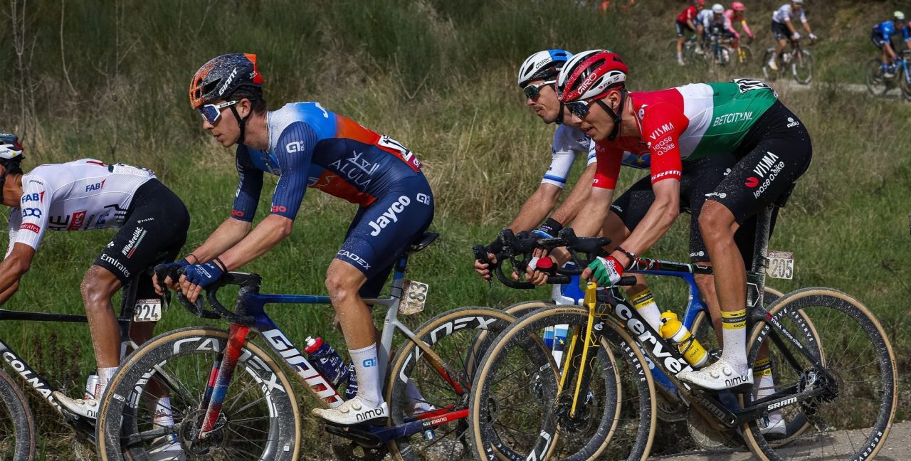 Bijrol voor Visma | Lease a Bike in Strade Bianche: Simpelweg niet goed genoeg