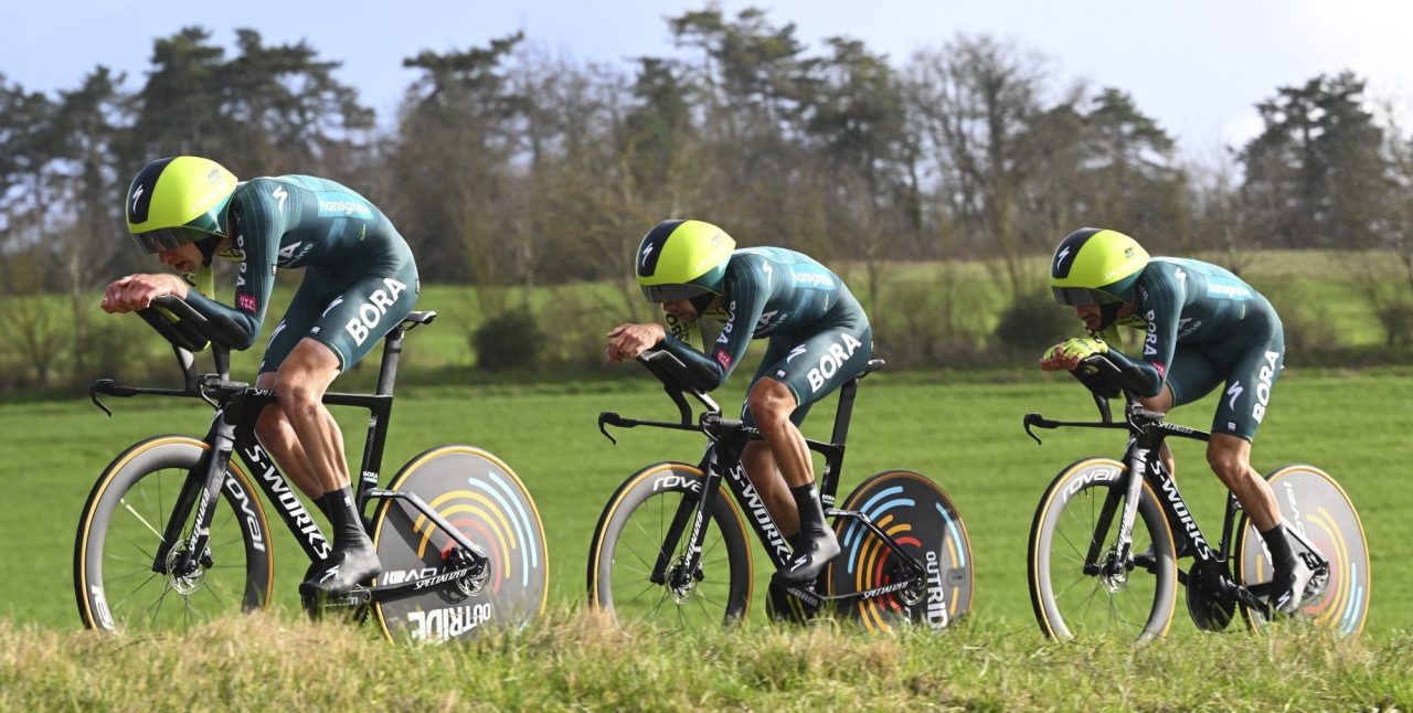 Gevoelige tik voor Roglic in ploegentijdrit: “Niet het scenario wat we voor ogen hadden”