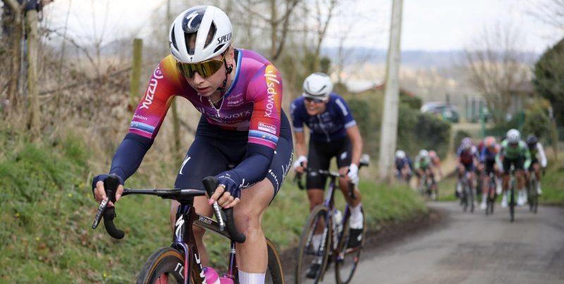 Team SD Worx-Protime gaat voor opvallend ‘krantenprint-tenue’