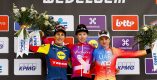 Feestende Lorena Wiebes gaat met Average Rob los op podium in Wevelgem