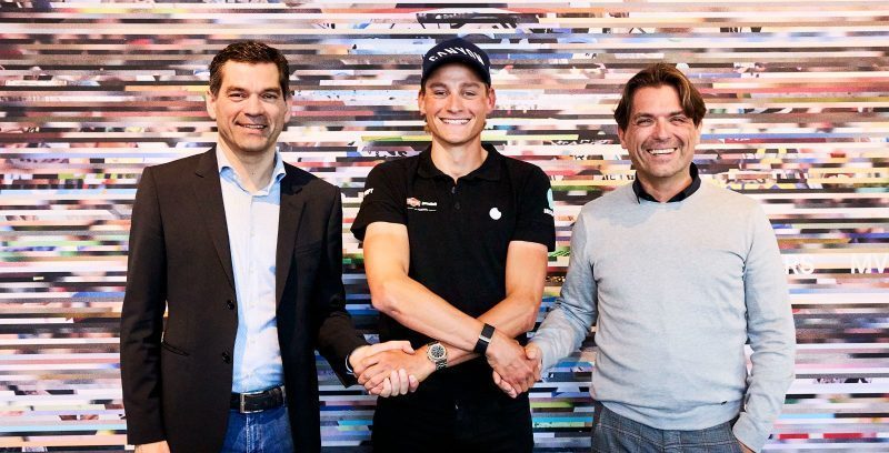 Mathieu van der Poel blijft hele carrière voor Alpecin-Deceuninck rijden