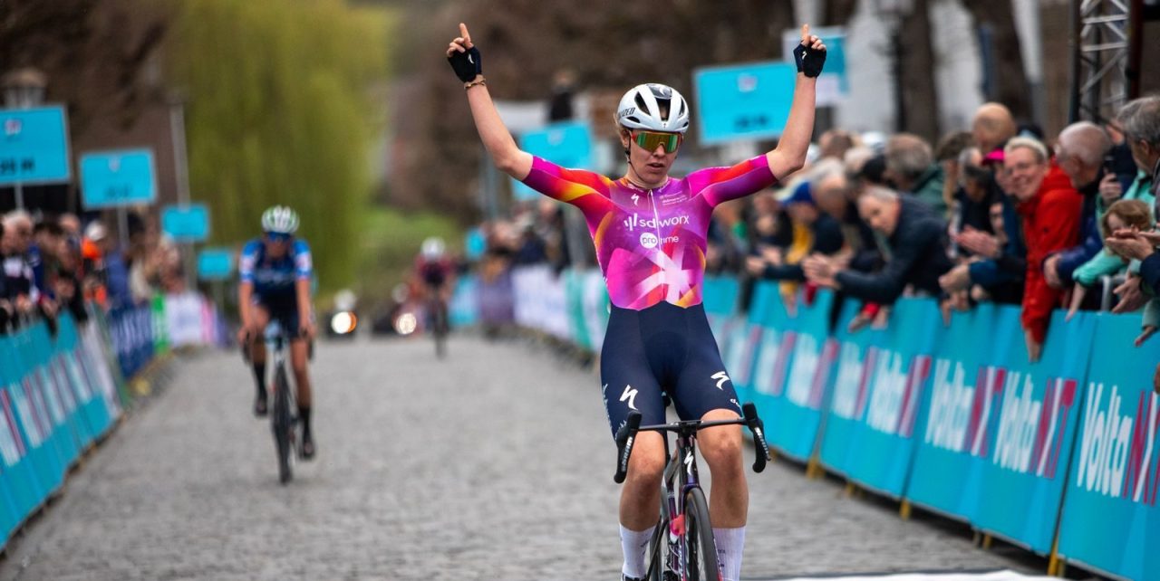 Femke Markus verslaat sterke Julia Kopecký in Volta NXT Classic