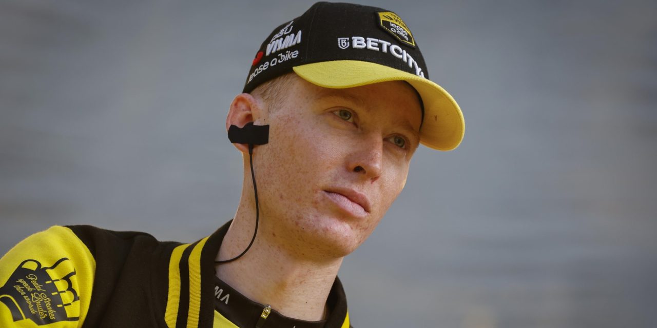 Matteo Jorgenson over uitvallen Van Baarle en Kruijswijk: “Pijnlijk hoe voorbereiding in één klap weg is”