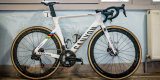 Zo ziet de fiets van Mathieu van der Poel eruit ná Parijs-Roubaix