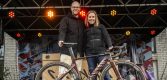 Annemiek van Vleuten krijgt bijzondere Aeroad CFR cadeau van Canyon