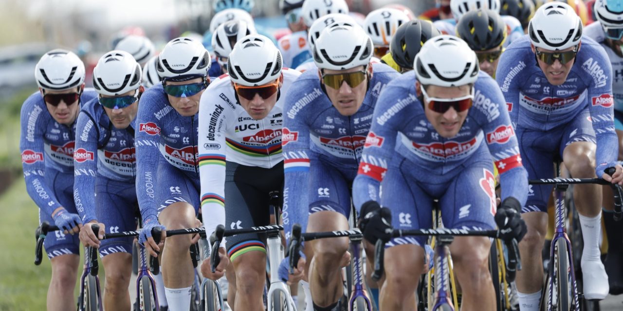 Erik Dekker: “Druk in Amstel Gold Race ligt niet bij de ploeg van Mathieu van der Poel”