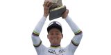 Mathieu van der Poel ongrijpbaar in Parijs-Roubaix, nuchtere reacties en ‘Yes, Chicane’