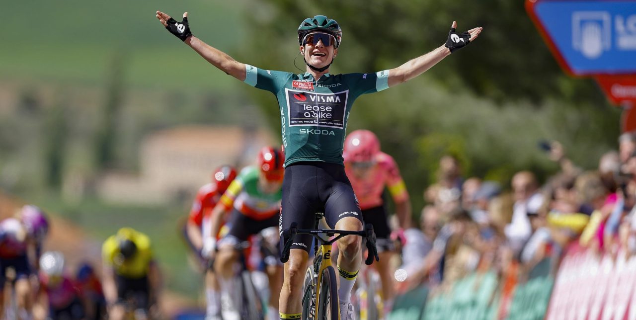 En dat is twee! Marianne Vos zegeviert na nieuwe waaieretappe in La Vuelta Femenina