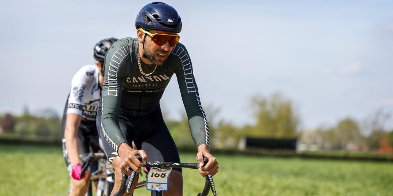 Jasper Ockeloen grijpt net naast zege in gravelkoers The Traka 200, Greg Van Avermaet in top-tien