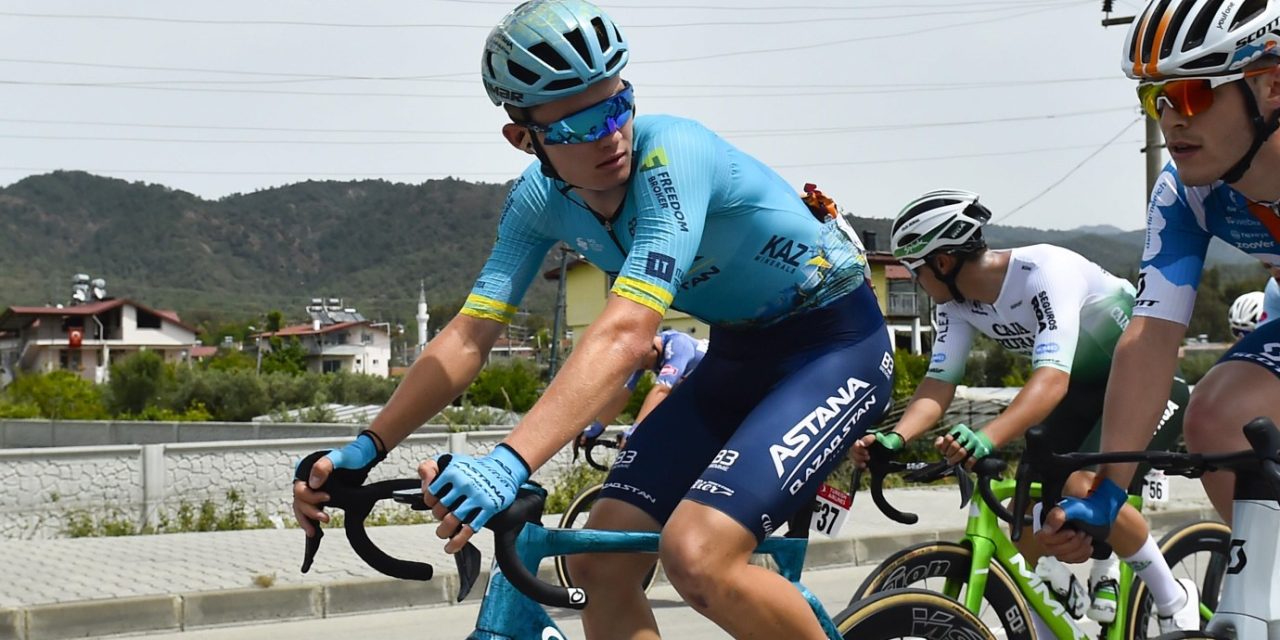 Fedorov en Vinokourov junior aan het feest op Aziatisch kampioenschap