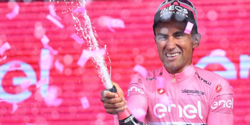 Giro 2024: Podiumceremonie verloopt niet vlekkeloos voor Narvaéz, Calmejane en Baudin