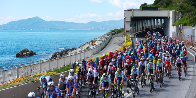 Giro 2024: Liveblog etappe 5 naar Lucca – Benjamin Thomas verrast vanuit de vlucht