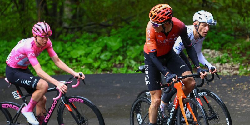 Geraint Thomas wilde iets proberen op slotklim: “Arensman deed het goed, maar had zelf de benen niet”
