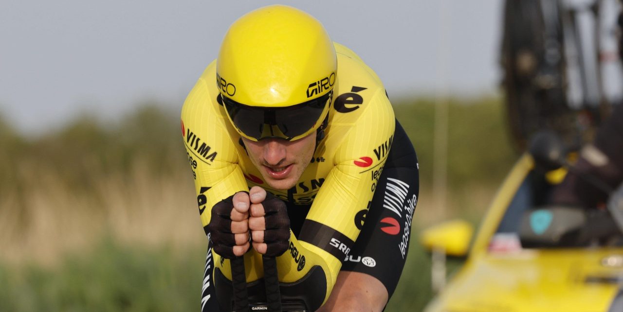 Pech houdt niet op voor Visma: Tim van Dijke valt in kansrijke positie uit in ZLM Tour