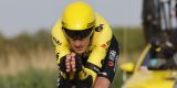 Pech houdt niet op voor Visma: Tim van Dijke valt in kansrijke positie uit in ZLM Tour