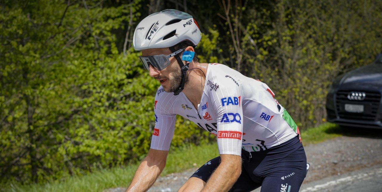 UAE Emirates met ijzersterk zevental in Zwitserland, Bernal en Pidcock namens INEOS Grenadiers
