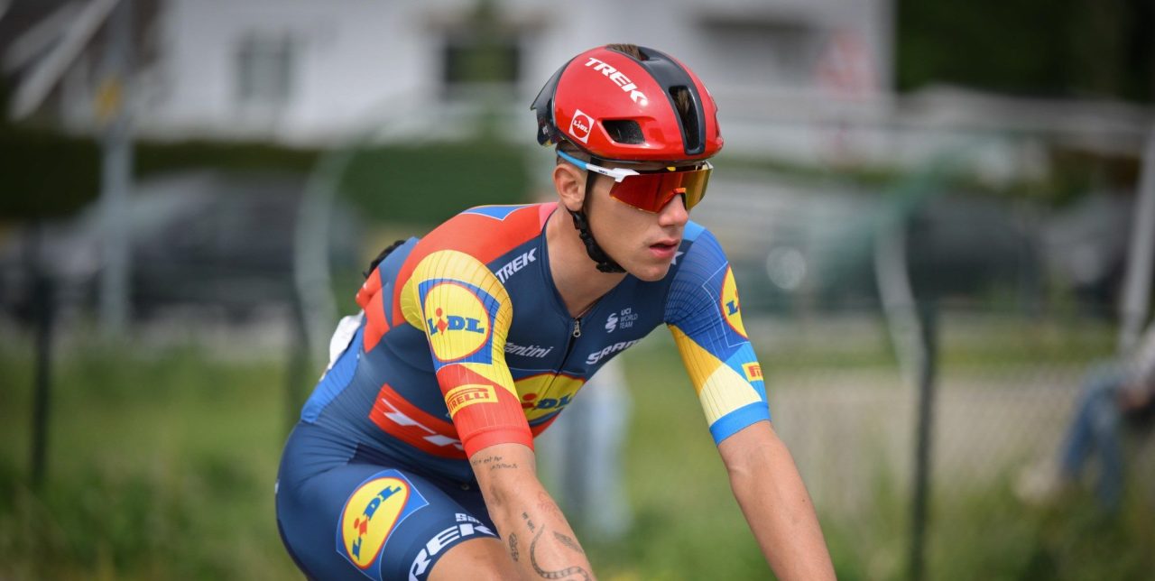 Hoe gaat het met Thibau Nys na val in GP Kanton Aargau? “Nog nooit zo’n dikke kuit gehad”