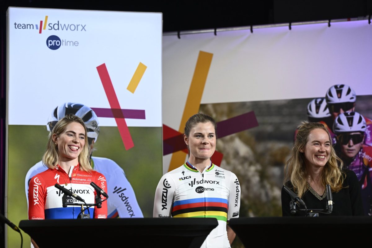 Kopecky en co over terugkeer Van der Breggen: “Reed ons er soms al bijna af op training”