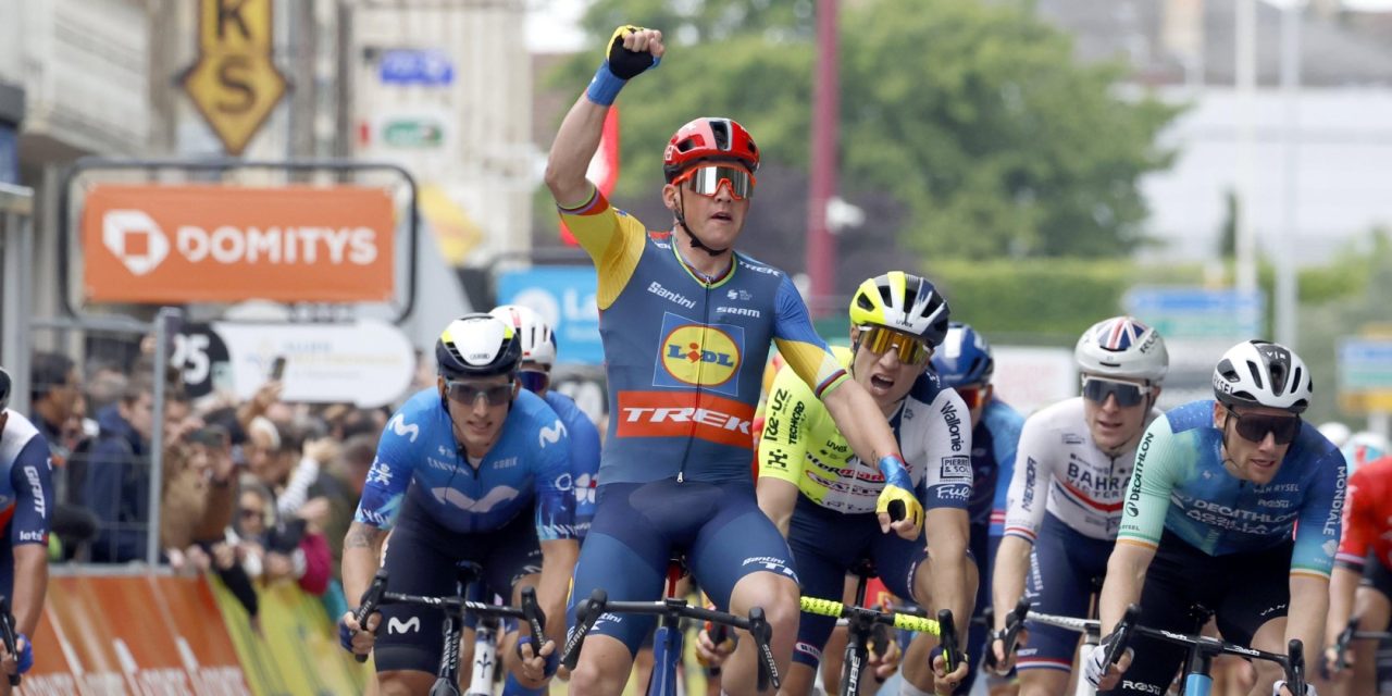 Mads Pedersen wint openingsrit Critérium du Dauphiné na duel met Sam Bennett