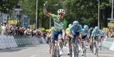 Casper van Uden sprint na waaierspektakel naar tweede ritzege in ZLM Tour