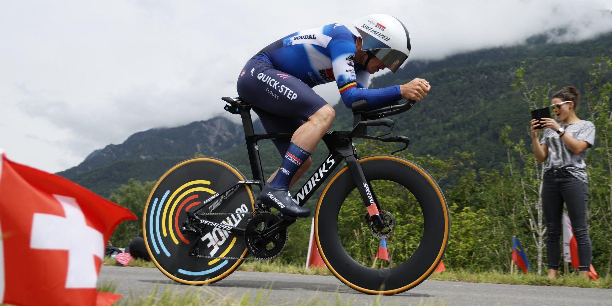 イヴ・ランパールトがスイスツアーでプロローグ優勝、ウィルコ・ケルダーマンは11位