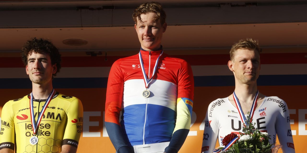 Daan Hoole wint zonder superbenen NK tijdrijden: “Beste is eraf na het voorjaar en de Giro”