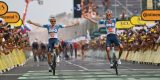 Tour 2024: Romain Bardet stunt met ritwinst en gele trui dankzij Frank van den Broek, Wout van Aert derde