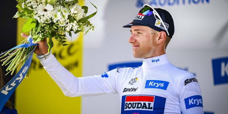 Remco Evenepoel verkoos veiligheid boven gele trui: “We moeten klaar zijn voor oorlog morgen”
