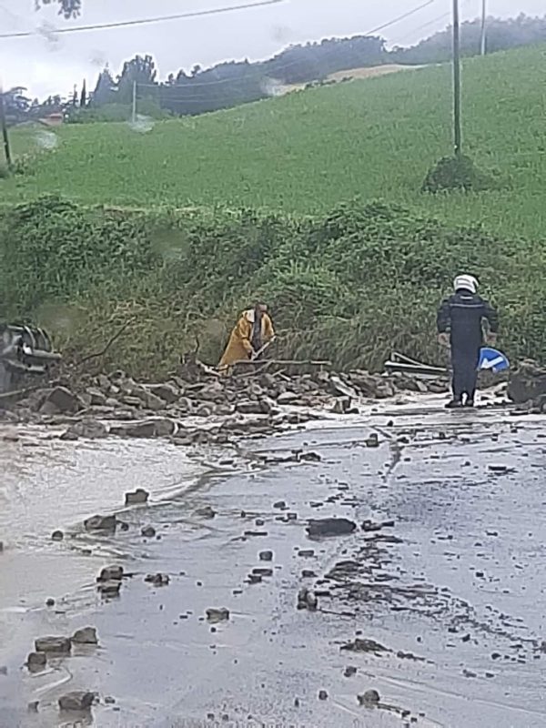 Tour 2024: Zorgt wateroverlast voor aanpassing openingsrit? Deel van parcours staat blank