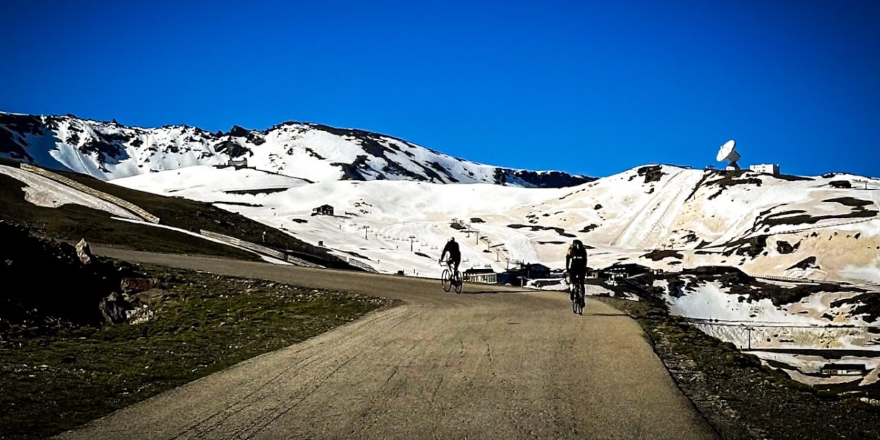 In de achtervolging op ‘Steven Kruijswijk’ in de ijle lucht van de Sierra Nevada