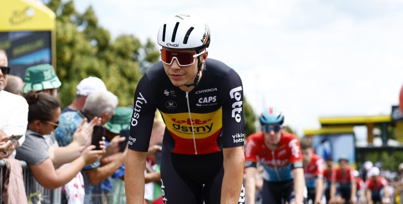 Belgisch kampioen Arnaud De Lie moet seizoensstart na val op training uitstellen