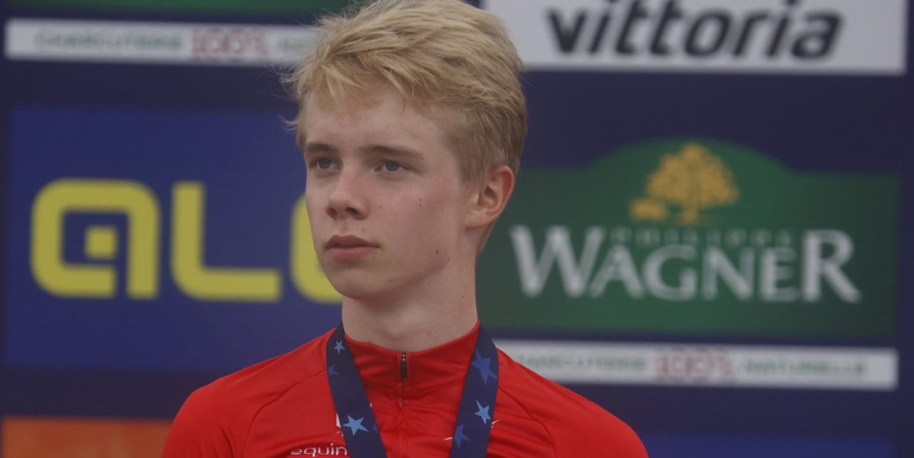 Jorgen Nordhagen (Visma | Lease a Bike Development) vliegt naar zege op La Planche de Belles Filles in Tour Alsace