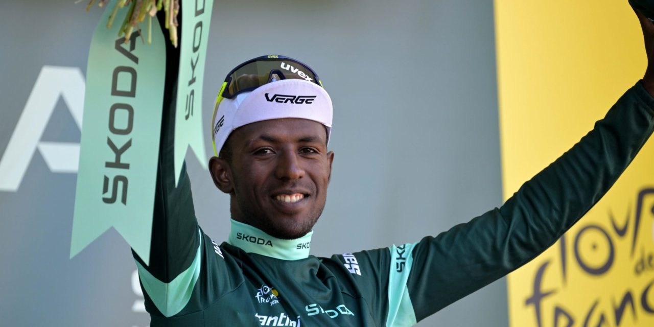 Tour 2024: Afrikaanse U23-renners zien hun voorbeeld Biniam Girmay sprinten in Dijon